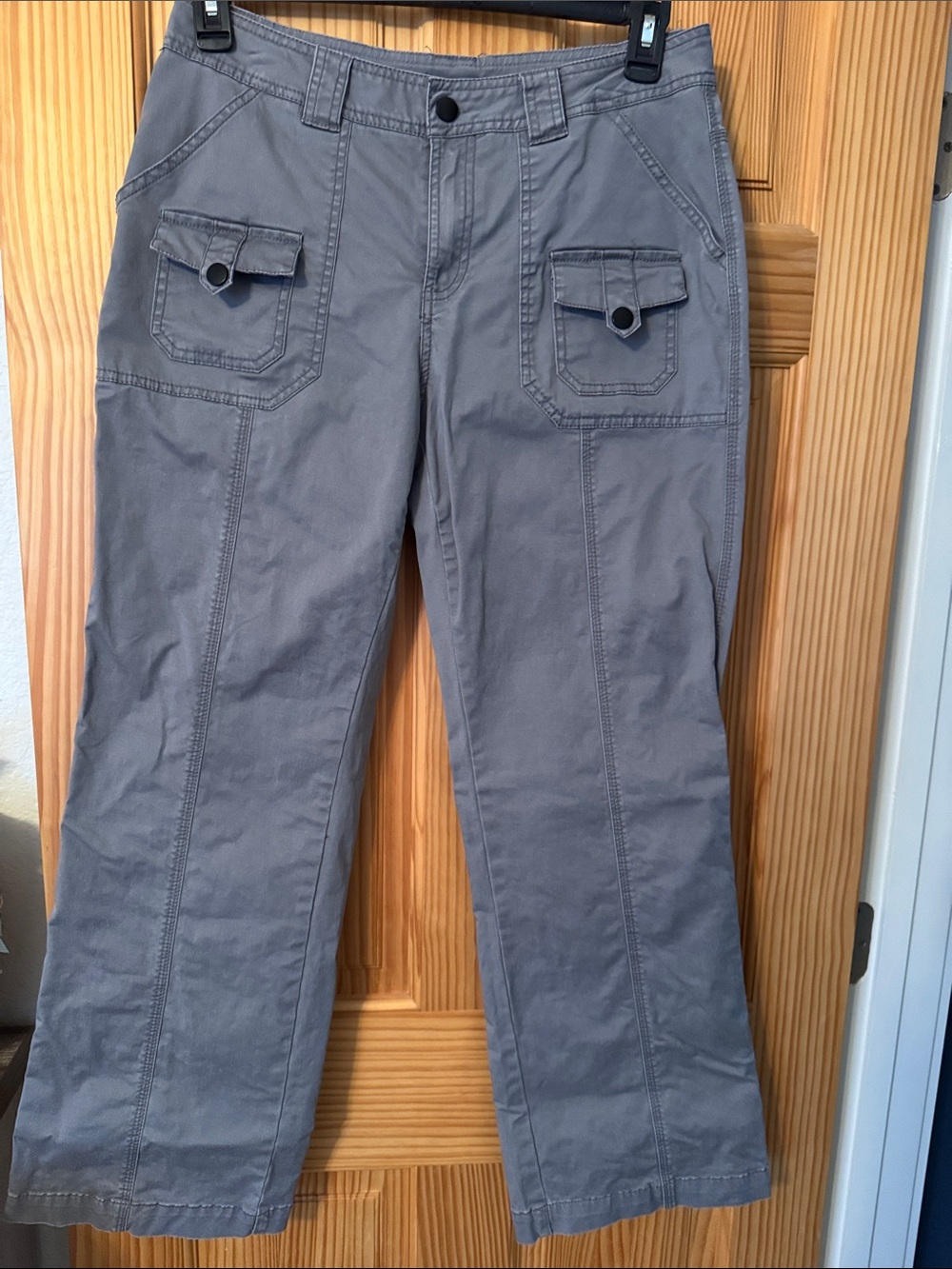 Women’s Gray Cargo Pants - Casual Utility Style
